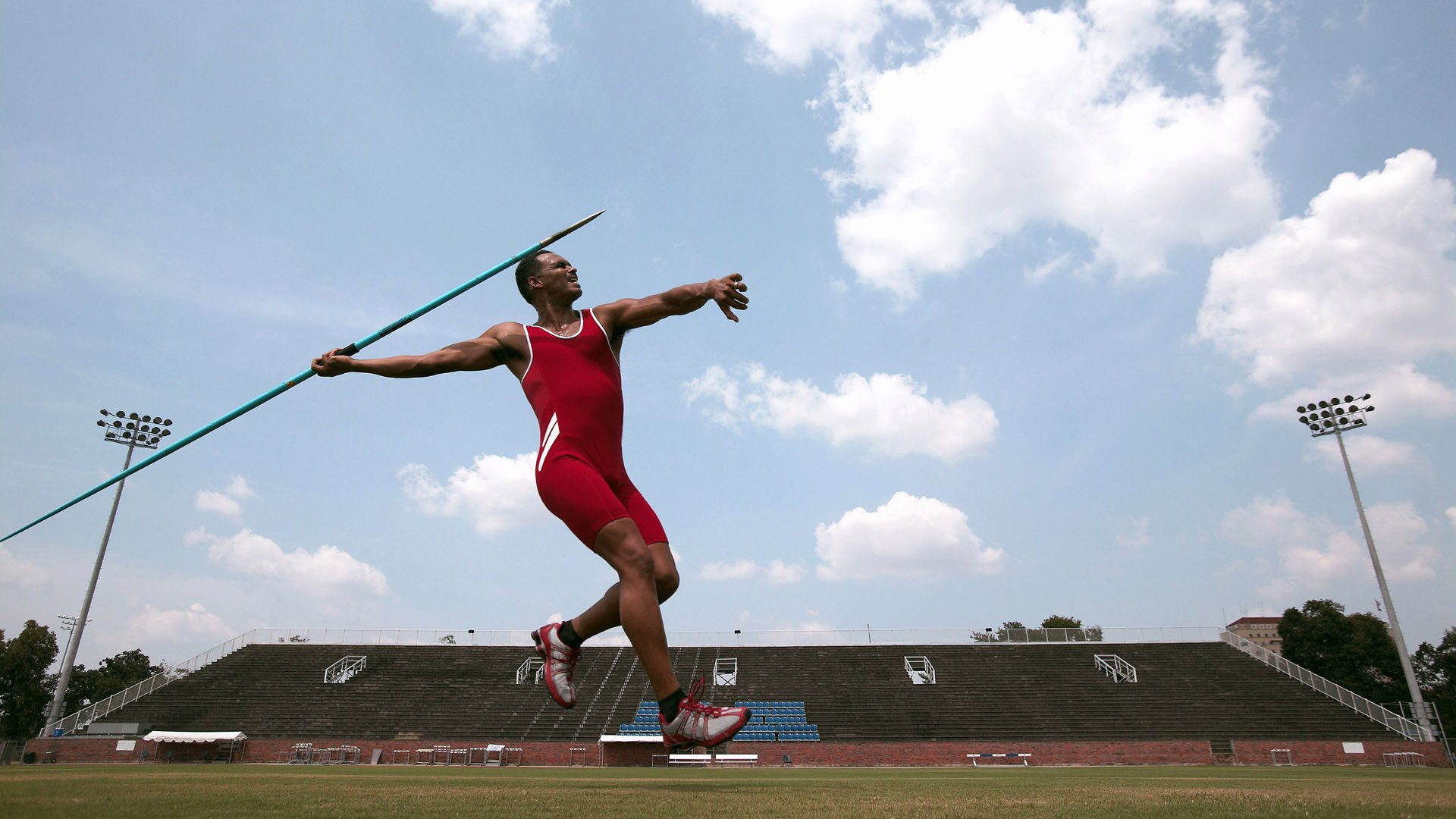 运动员的心理战：比赛中的防守策略与心理调适，运动员心理问题